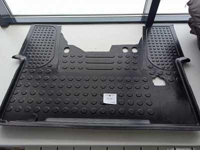 Коврик кабины (цельный)