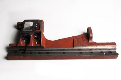 Боковина левая (литая) (1322-2707261-А-01)