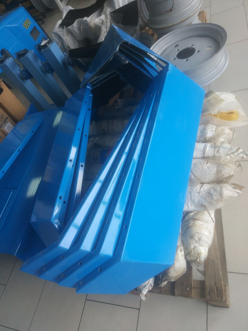 Крыло заднее левое (МТЗ) (пластик) цельное — 1